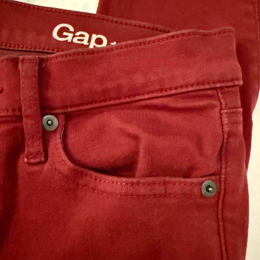 GAP Deep Red Denim - Picture 8 of 8